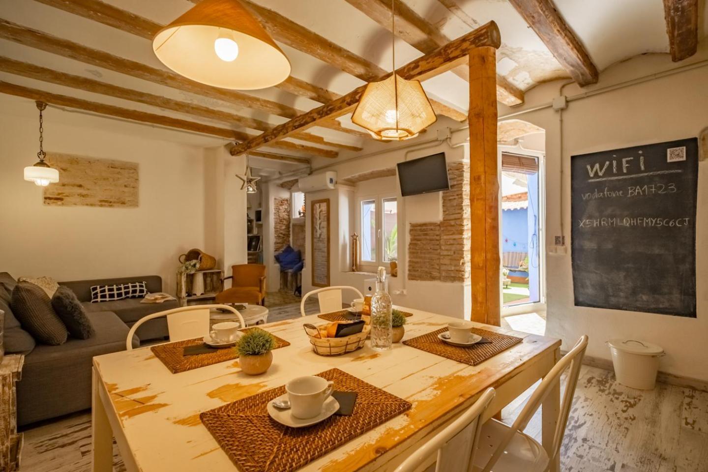 Apartamento En El Corazon De Tarragona. Planta Baja Con Patio. Eksteriør billede