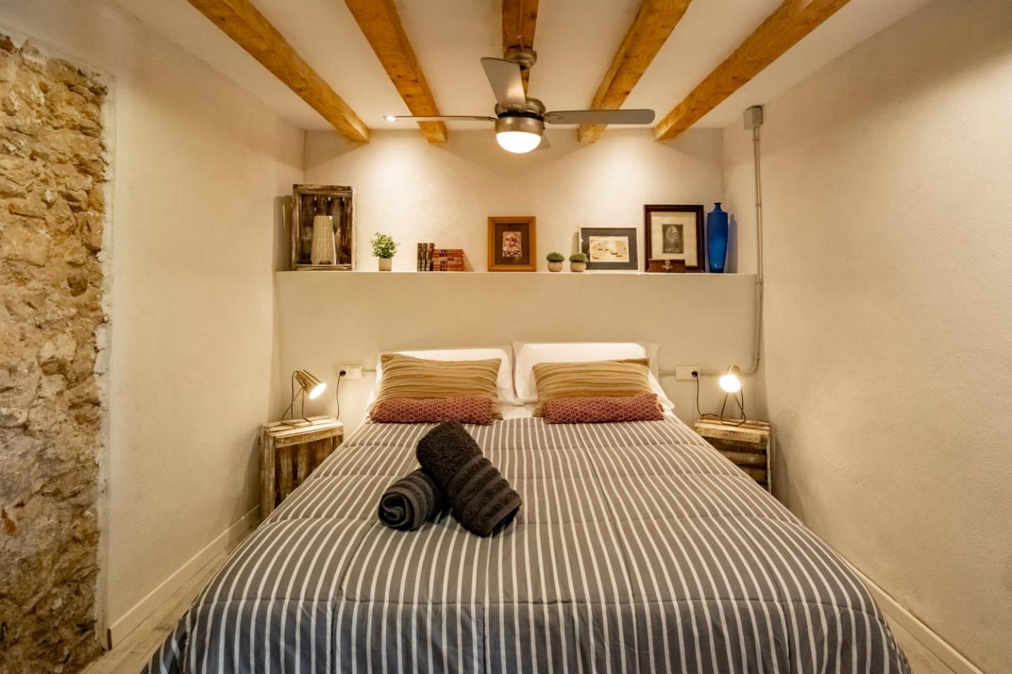 Apartamento En El Corazon De Tarragona. Planta Baja Con Patio. Eksteriør billede