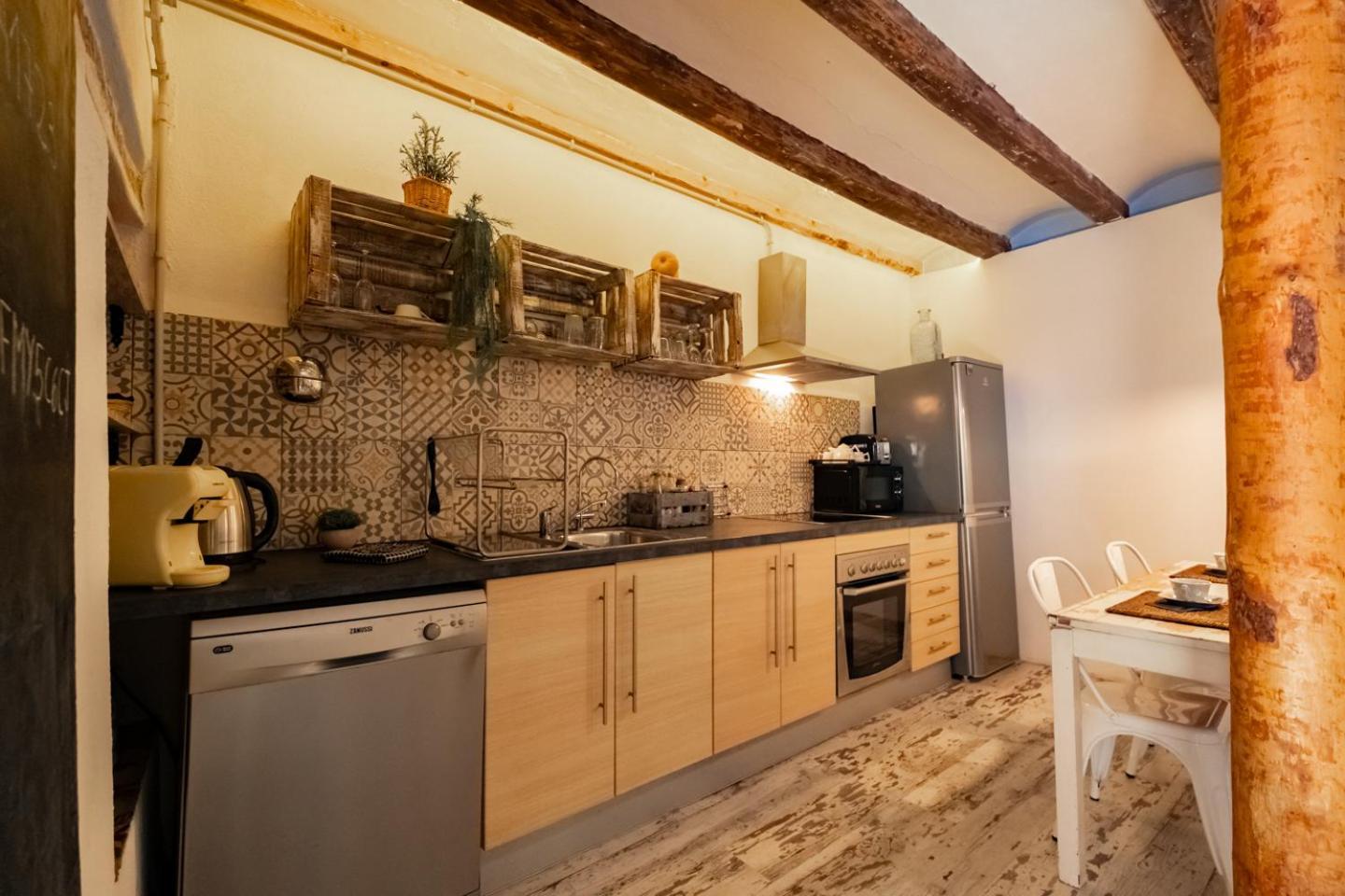 Apartamento En El Corazon De Tarragona. Planta Baja Con Patio. Eksteriør billede