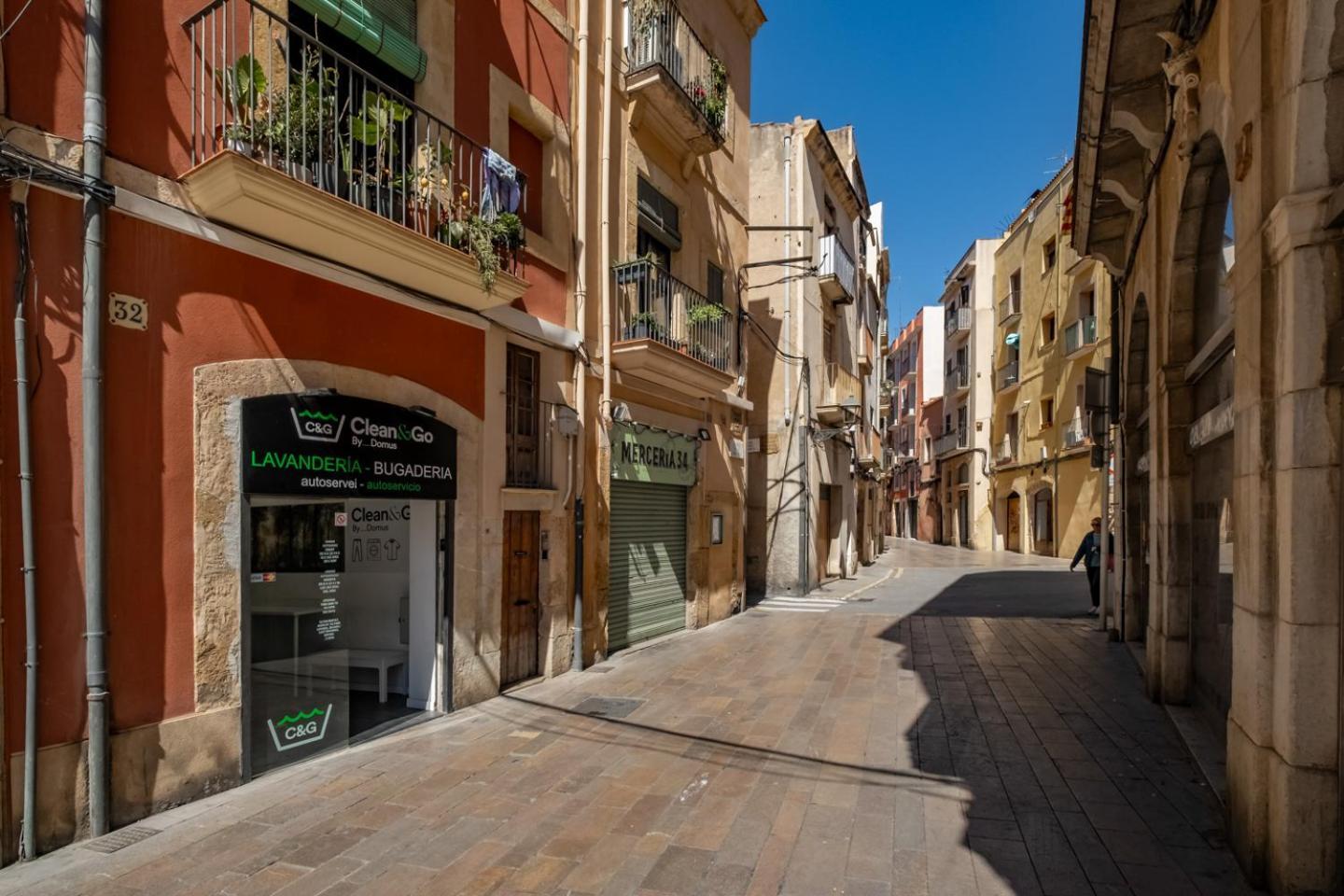 Apartamento En El Corazon De Tarragona. Planta Baja Con Patio. Eksteriør billede