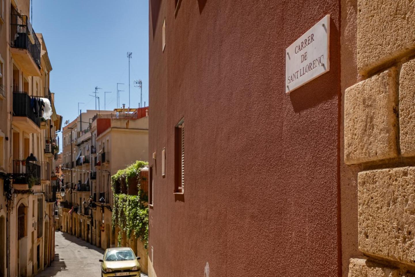Apartamento En El Corazon De Tarragona. Planta Baja Con Patio. Eksteriør billede